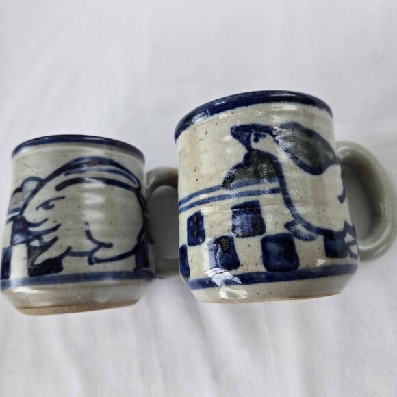 Debbie Dean Rabbit and Goose Pottery Mugs Blue and White Checkerboard - Picture 3 of 7